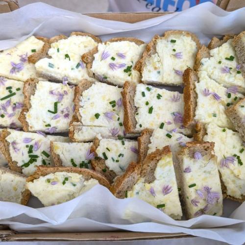 leckeres Brot mit Aufstrich