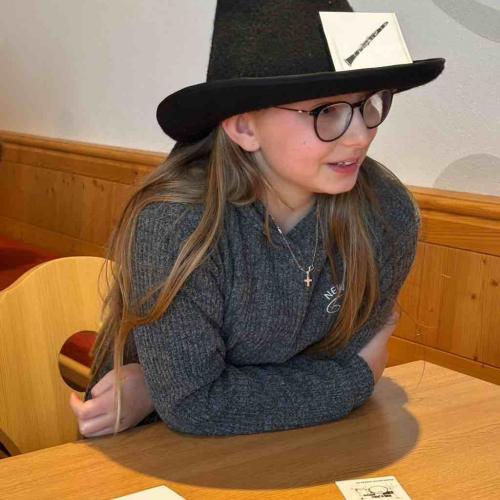 Kinder beim Quiz