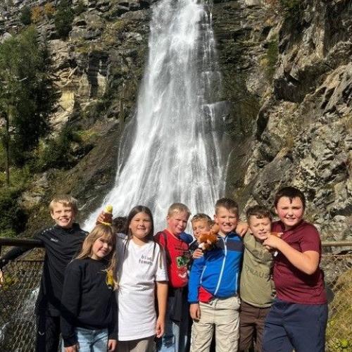 Kinder vor Stuibenfall