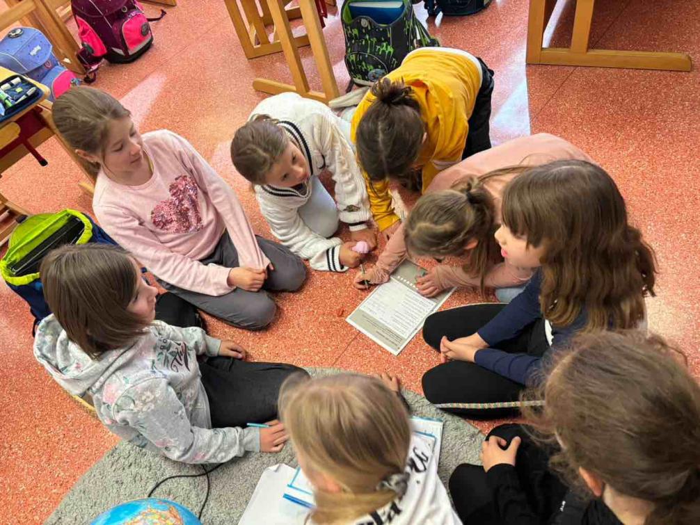 Buben gegen Mädchen